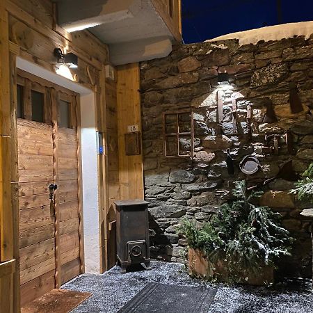 Maison Rongier Nel Centro Di Cogne Exterior foto